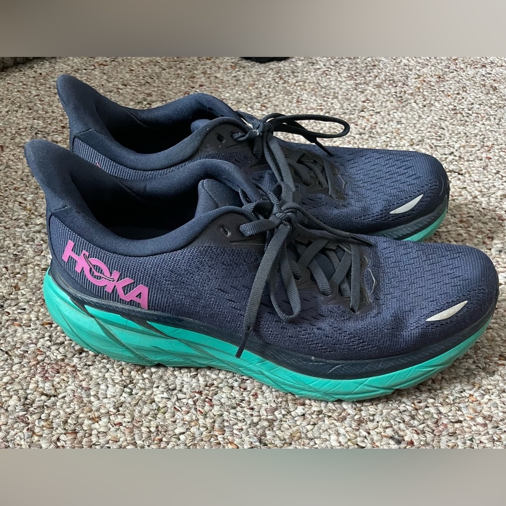 Hoka Clifton 8